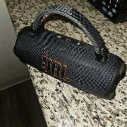 JBL CHARGE 6