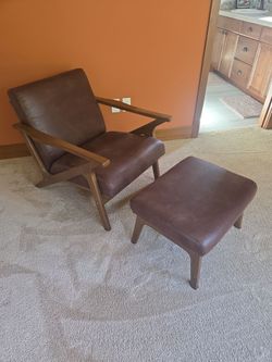 Accent chair