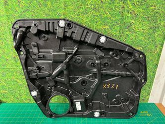 18-24 BMW X3 G01 REAR RIGHT DOOR WINDOW REGULATOR & CARRIER PLATE OEM
