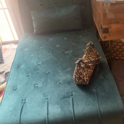INDOOR CHAISE LOUNGE /SOFA