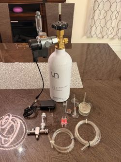 UNS CO2 Cylidner Pro 2.5lb + UNS CO2 Mini Dual Stage Regulator For Aquarium