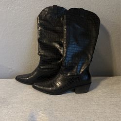Textured Boots 