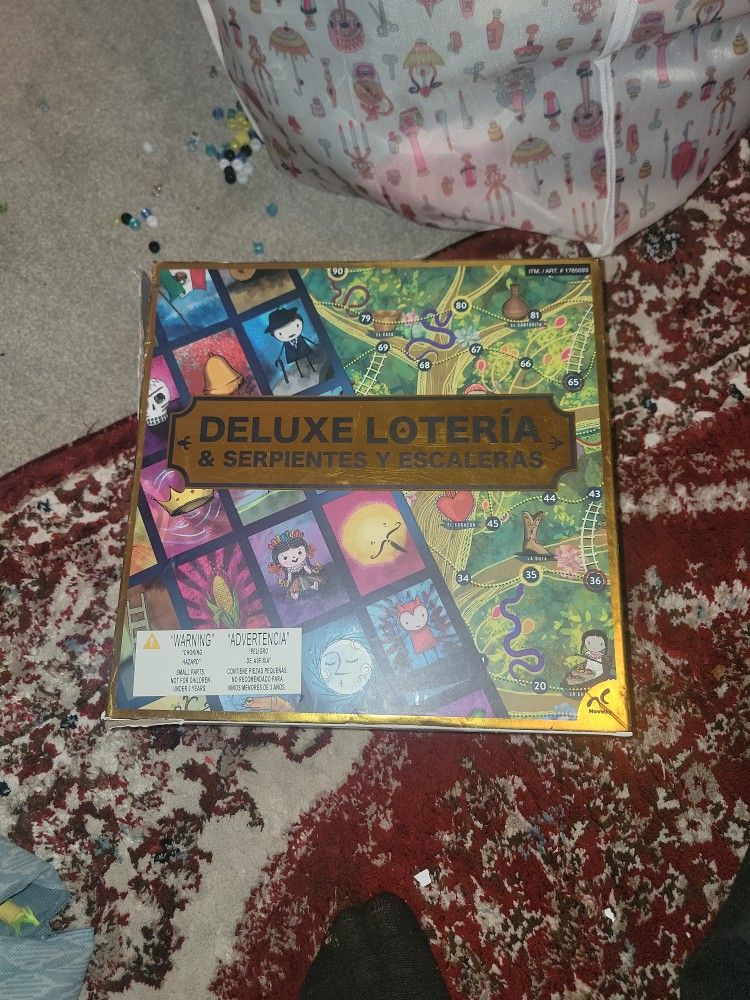 Snakes & Ladders With Deluxe Loteria & Serpientes Y Escaleras Game