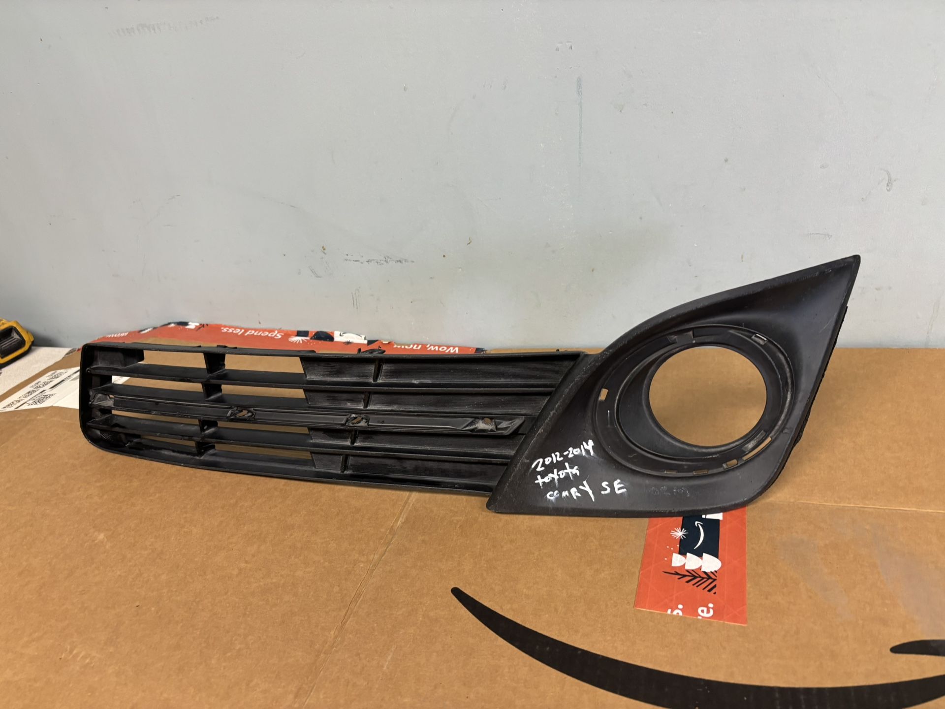 2012 2013 2014 Toyota Camry Front Left Driver Fog Lamp Cover OEM