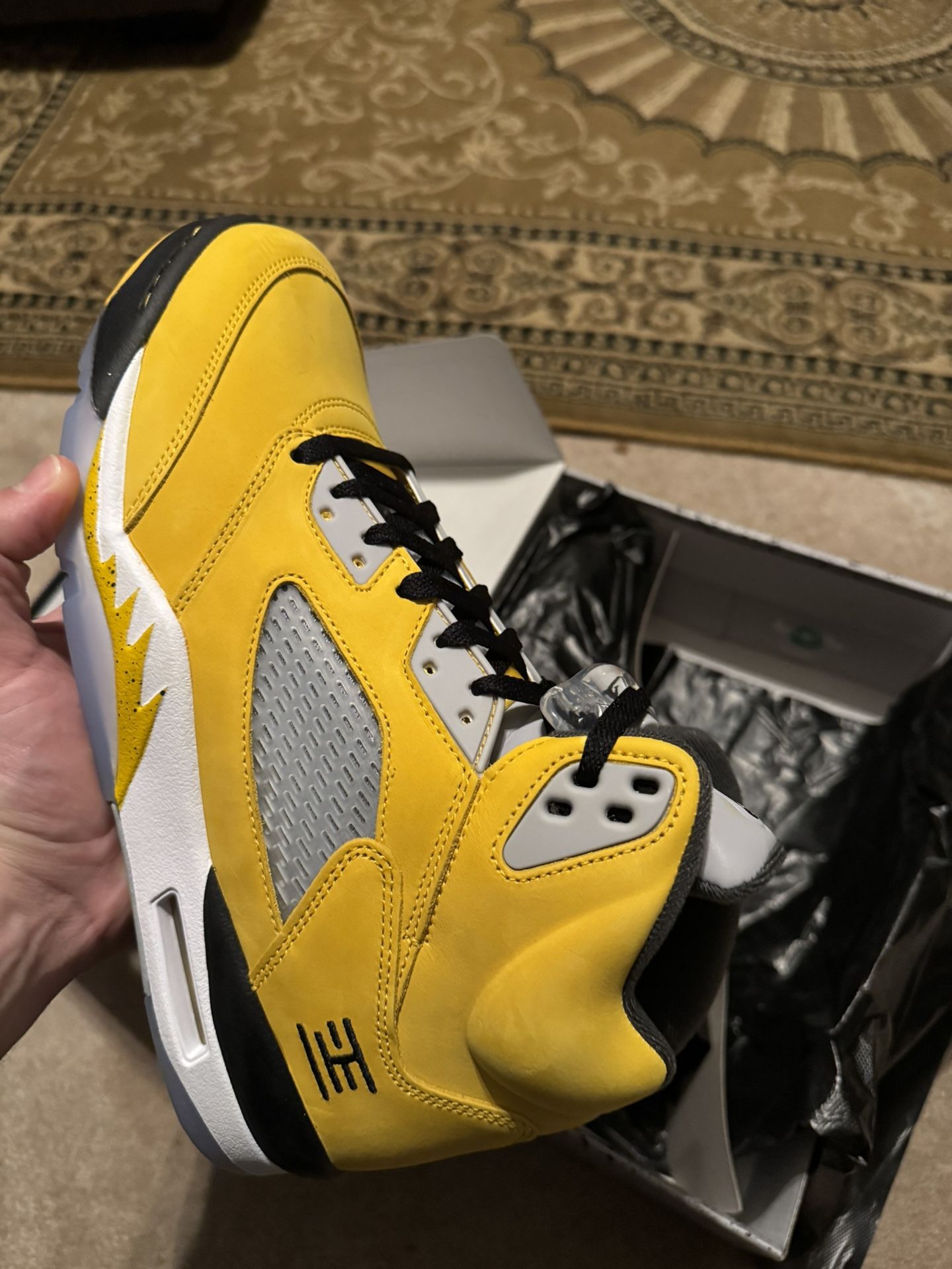 Nike Jordan 5 Retro Tokyo T23