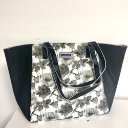 Brand New Mary Kay Tote Bag- 8 Available