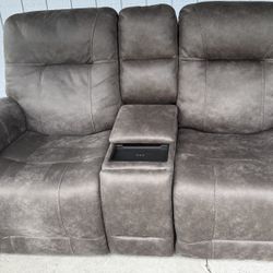 3 Power Reclining Console Loveseat 