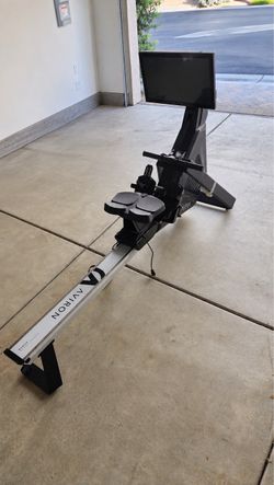 Aviron Rowing Machine with Screen