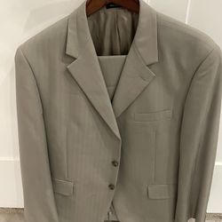 Two Piece Grey (Greige?) Suit 44S Jacket 32W 30L Pants Gray
