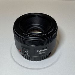Canon EF 50mm f/1.8 Macro lens 