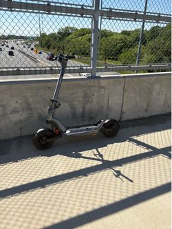Apollo pro Electric Hyper Scooter