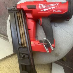 Milwaukee Frame Nail Gun 
