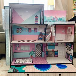 Lol Surprise Doll House  Good Condition  .