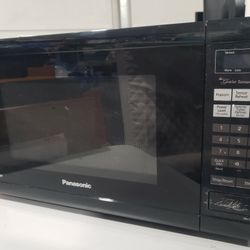 Microwave Oven