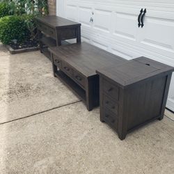 FURNITURE SET (EXCELLENT CONDITION)