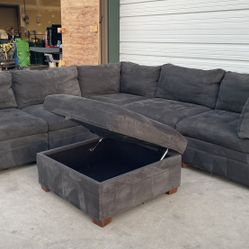 6 PIECE MODULAR SECTIONAL WITH STORAGE OTTOMAN 
