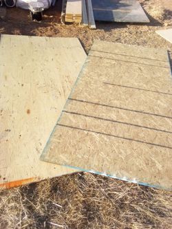 PLYWOOD 8' x4' x 23/32 inch