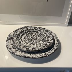 Anthropologie Dinner and Salad Plates (Set of 4)