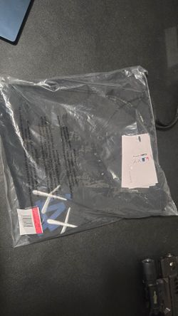 nike kaws size L los angeles dodgers shirt