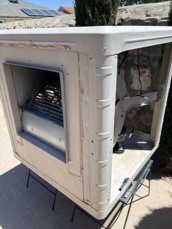 SIDE DRAFT AIR CONDITIONER