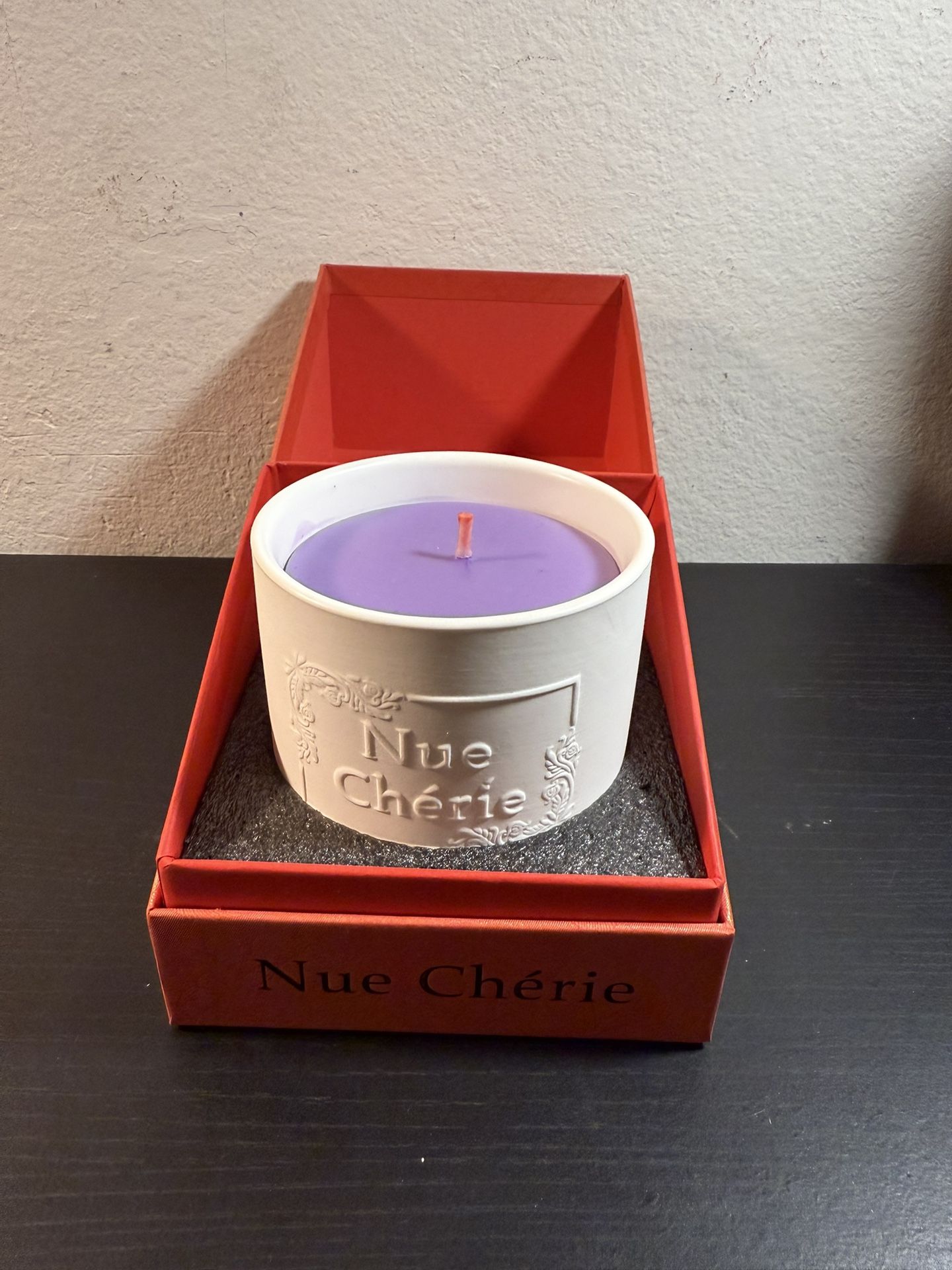 Nue Chérie Lavender Candle With Box