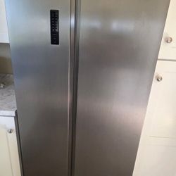 Frigidaire Side by Side Stainless Steel Refrigerator