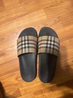 Burberry Vintage Check Slide Sandals size 8.5
