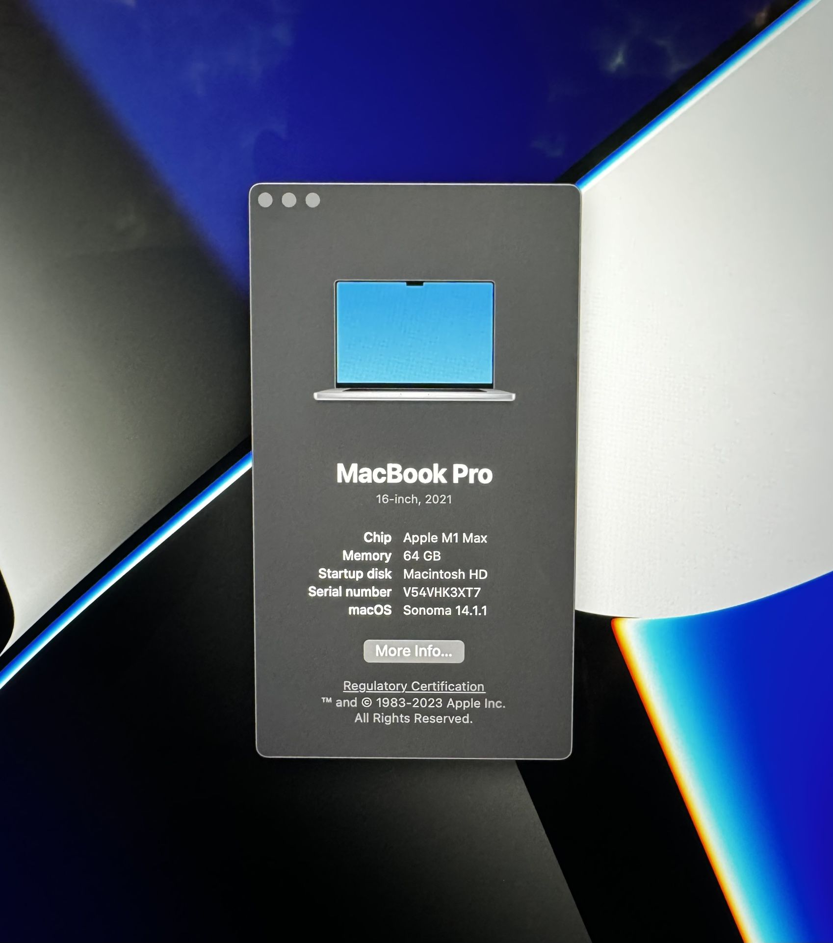MacBook Pro M1 Max 16” 4TB SSD 64Gb RAM Laptops & Netbooks