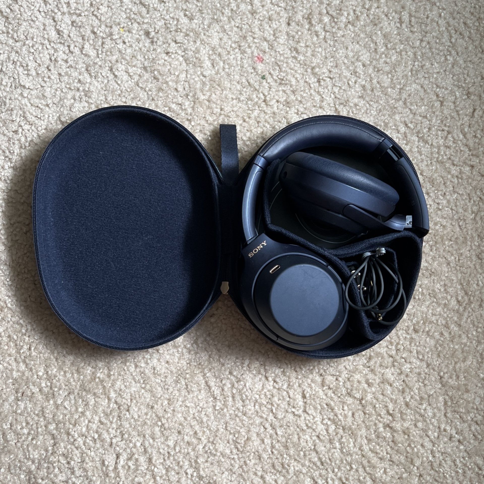 Sony wireless Headphones WH-1000XM4