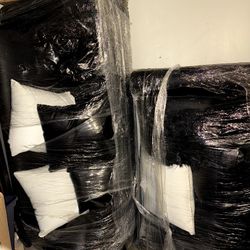 Black Leather Couch And Love Seat 