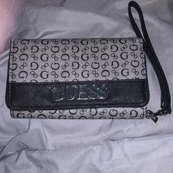  Guess Wallet