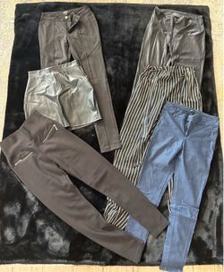 Women’s pants - small