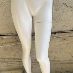 Mannequin $25 