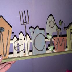 Farmhouse/ Gardening Welcome Sign 