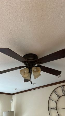Ceiling fan 52” blades