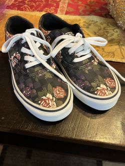 New Girls Vans Floral Sneakers Size 13.5