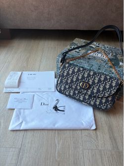 Dior 30 Montaigne D-Vine Pouch with Chain in Blue Dior Oblique Jacquard