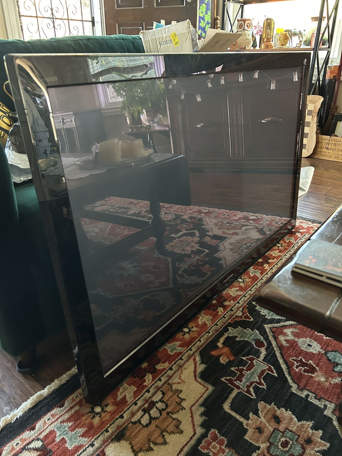 Panasonic Flat Screen tv