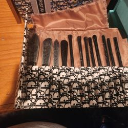 Beautiful Brushes Sets