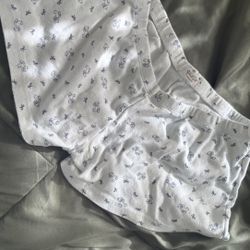 Shorts ranging from brands: hollister, vintage levis, aeropostale, brandy melville, tillys, etc