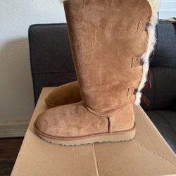 Women’s UGGS 