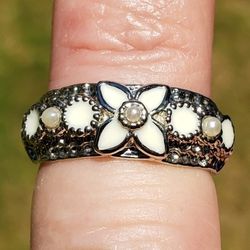 Silver Flower Ring Size 5.5 