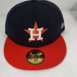 New era fitted hat 🧢 different teams and size available 42$ each
