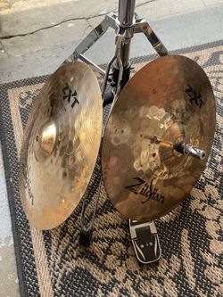 Zildjian 14” Hi Hat ZXT Cymbals Lots of patina but no cracks and sounds good. Nice heavy cymbals Pickup @ Kempsville library in Virginia Beach or Bing