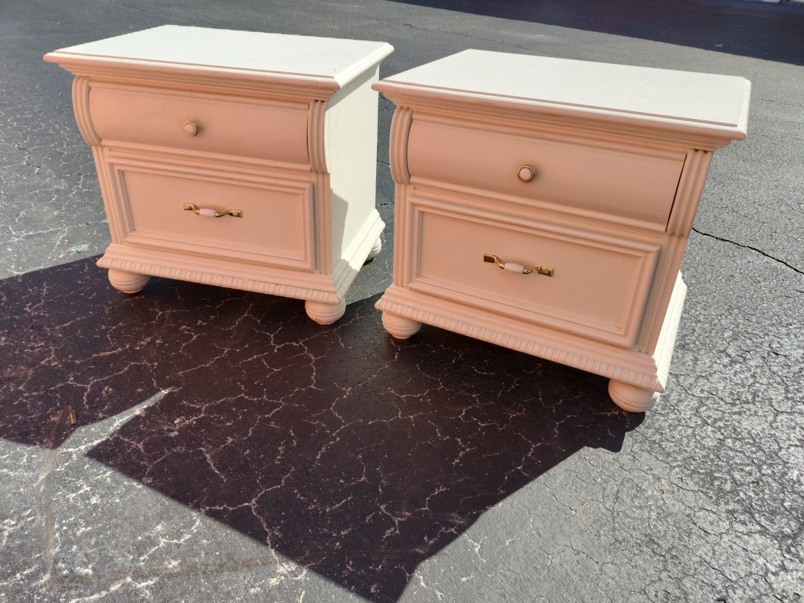 ✨ Vintage White 2-Drawer Nightstands 😍 Pair Available! ✨