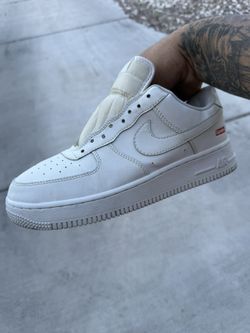 Nike Supreme Air Force Ones 9 Men’s