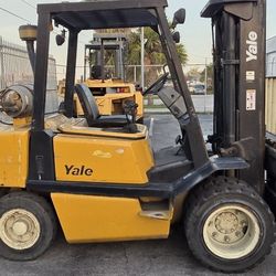 Yale Forklift 8000 Lbs Capacity Pneumatic Tires 
