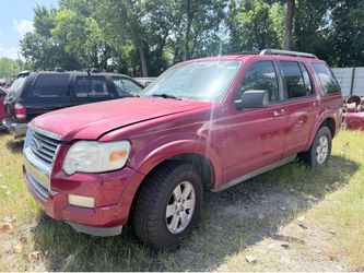 2010 FORD EXPLORER IN FOR PARTS!