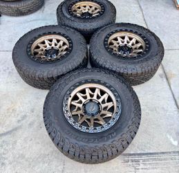 Vendo set de Rines nuevos para Toyota Tacoma Chevy Sileverado Nissan Titán