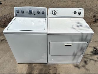 Washer dryer set
